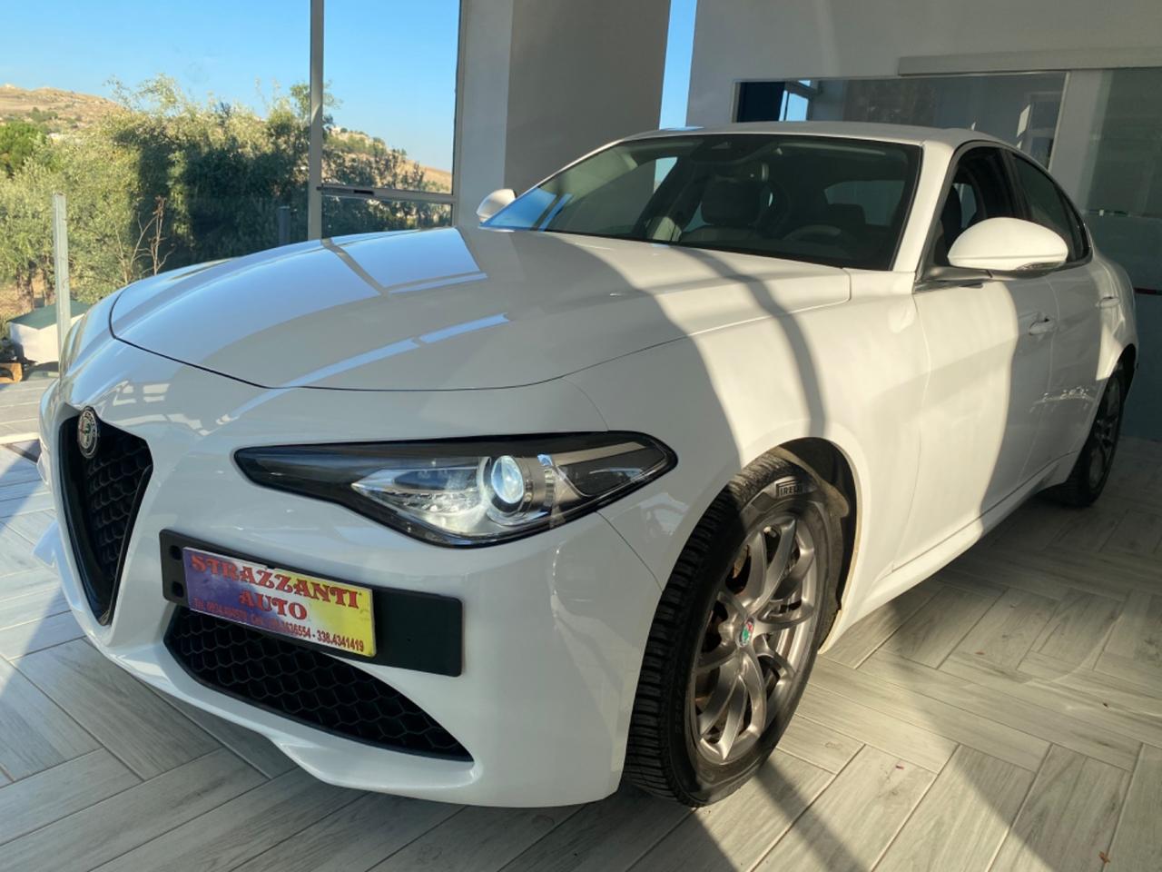 Alfa Romeo Giulia 2.2 TurboD B-tech AT8 FULL LED2020
