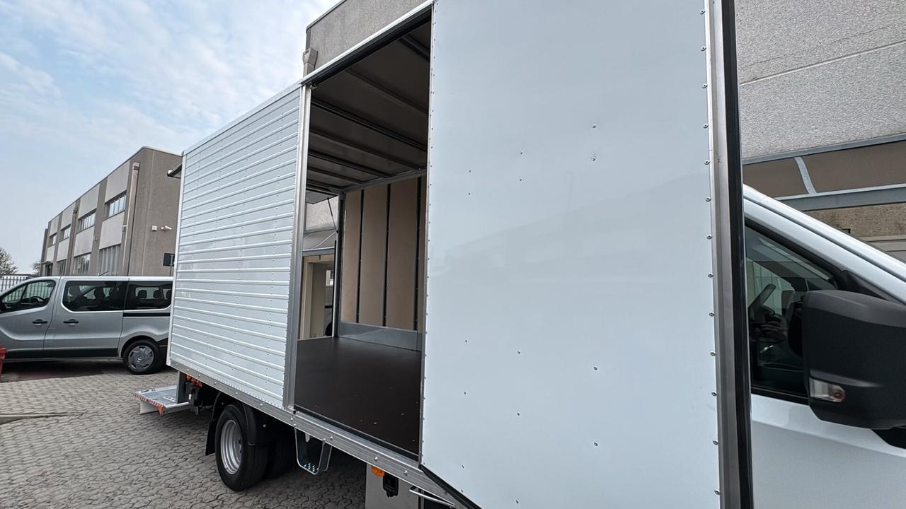 FURGONATURA 8 BANCALI CON SPONDA SU NISSAN INTERSTAR L3 GEMELLATO 150 CV