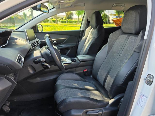 PEUGEOT 3008 PureTech Turbo 130 S&S Allure