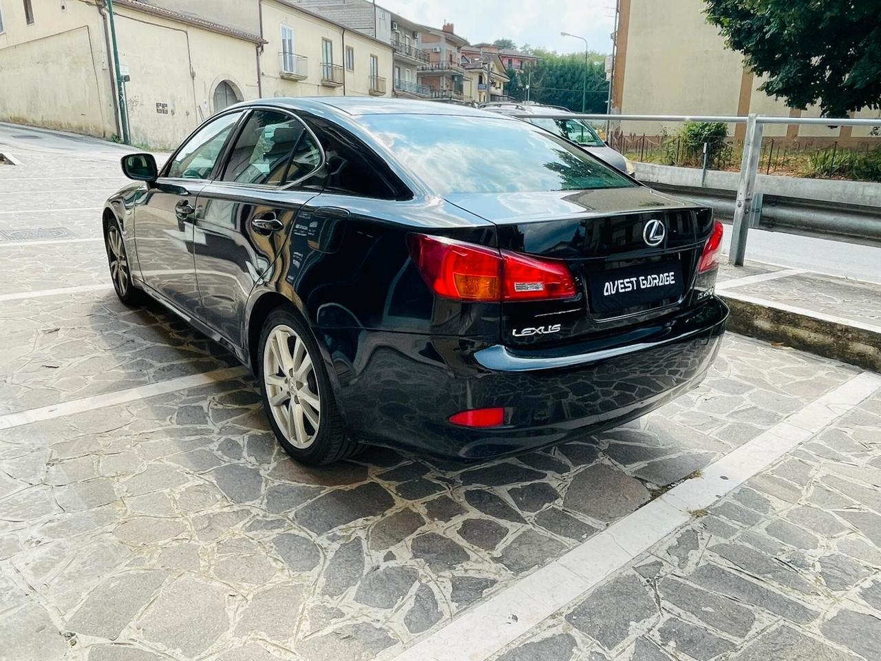 Lexus IS 220d 2.2 16V Sport + Tetto