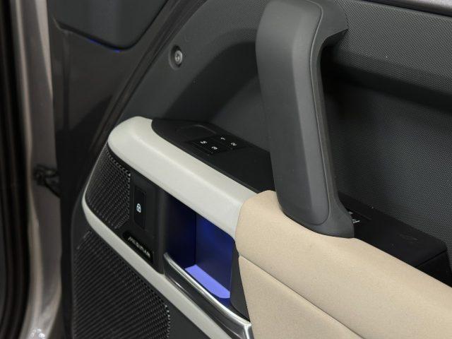 LAND ROVER Defender 110 3.0D I6 200 CV AWD Auto SE