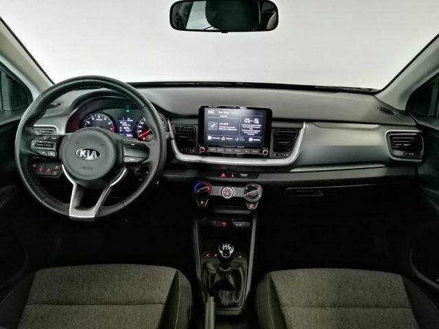 KIA Stonic 1.2 DPI Silver