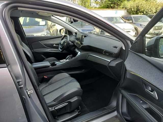 Peugeot 3008 BlueHDi 130 S&S EAT8 Allure Pack