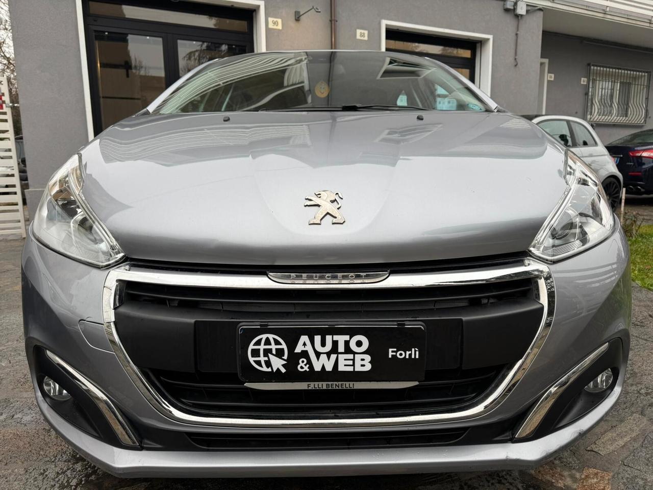 PEUGEOT 208 PureTech 82 5p ALLURE NEOPAT