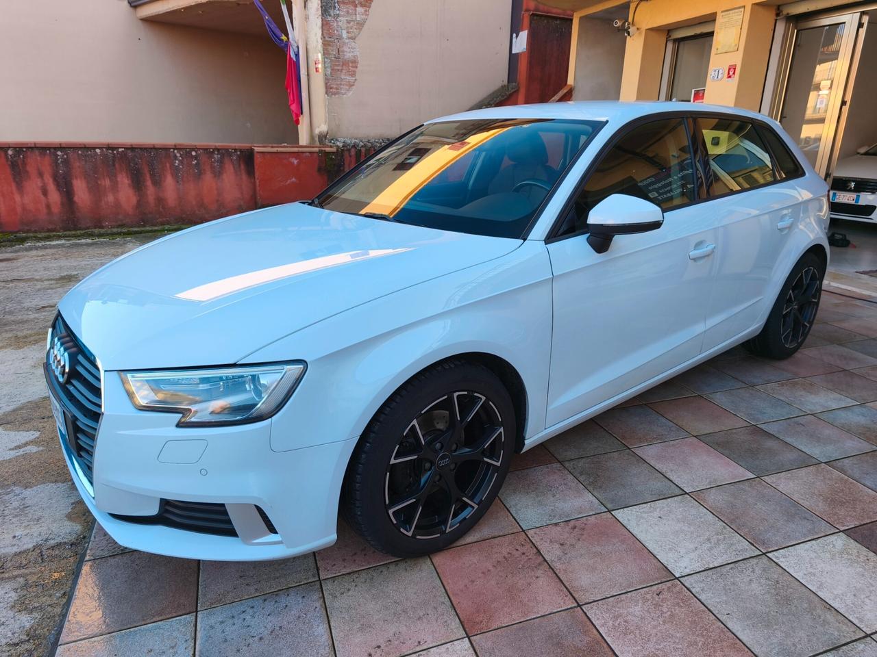 Audi A3 SPB 1.6 TDI Sport COMPRESO PASSAGGIO