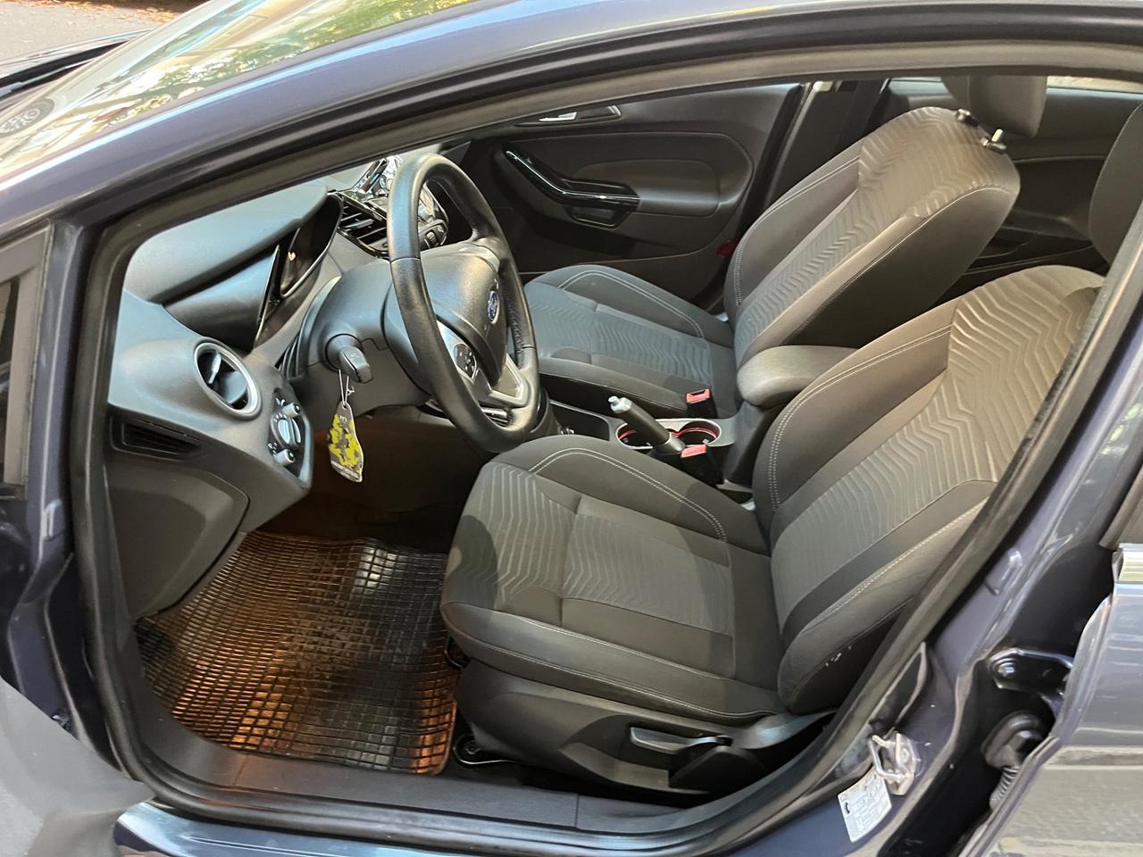 Ford Fiesta 1.5 TDCi 75CV 5 porte Titanium