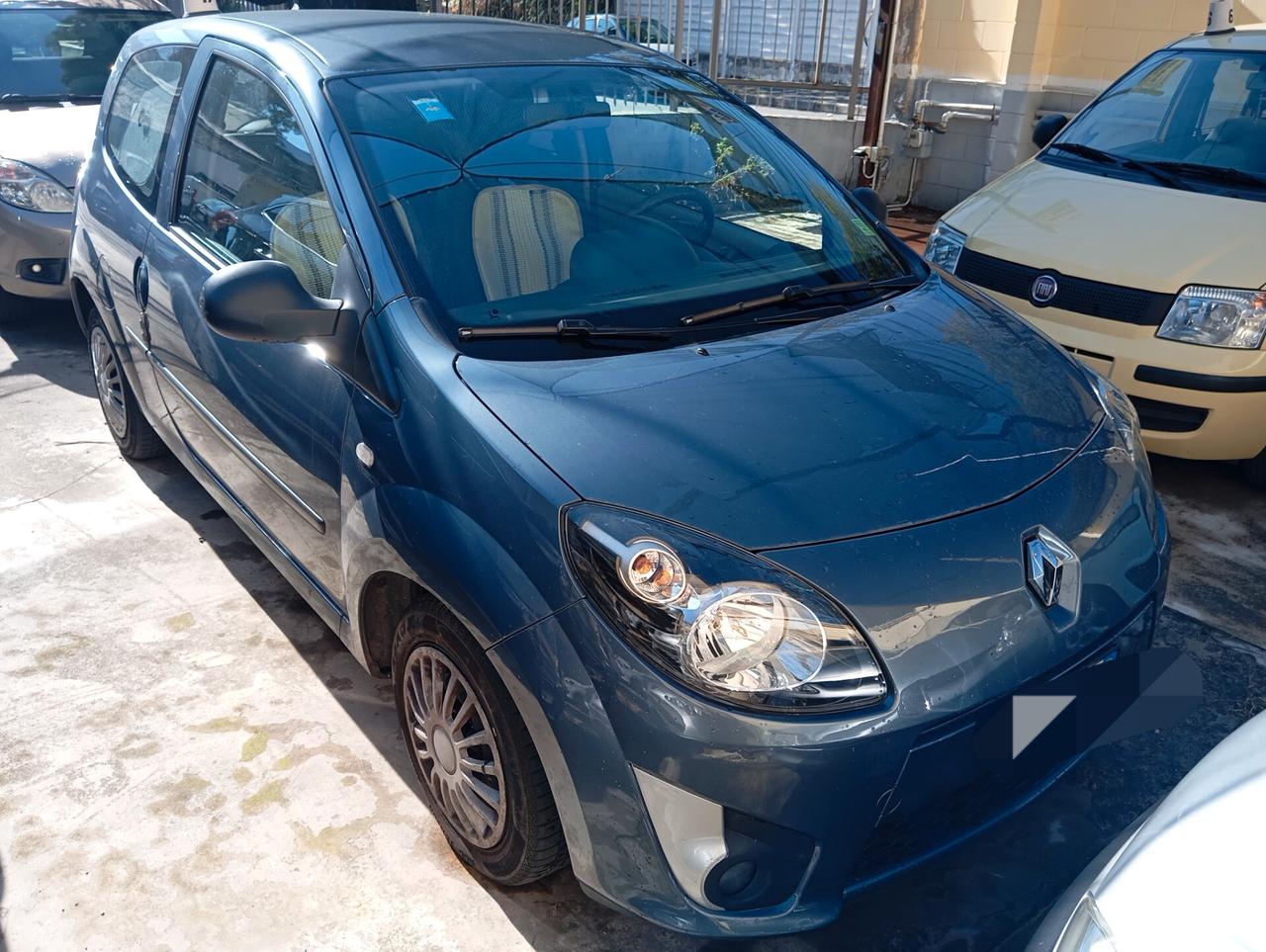 Renault Twingo 1.2 benzina valuto permute