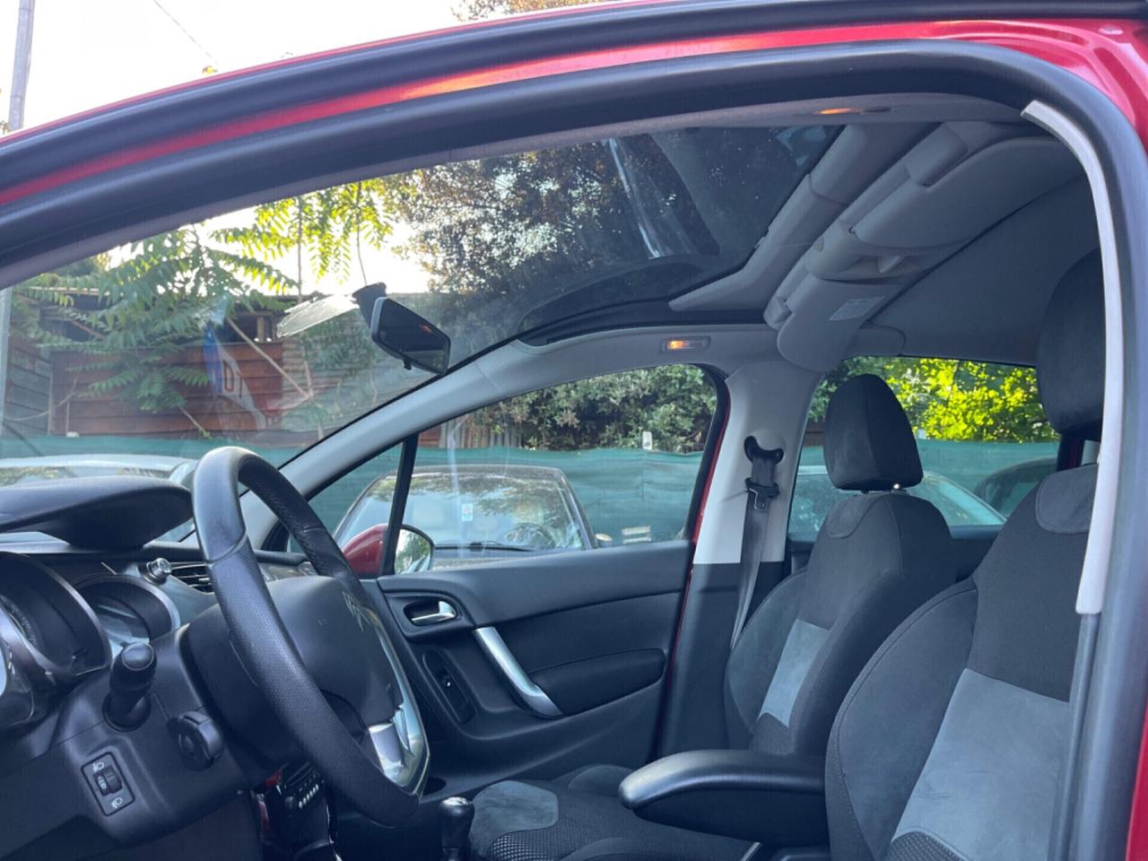 Citroen C3 1.4 VTi 95 Exclusive Style 2010
