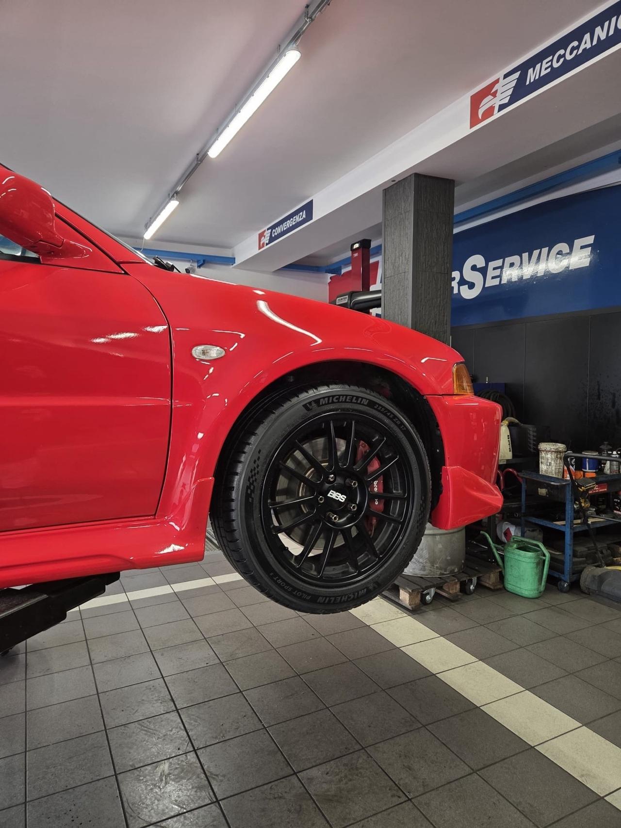 Mitsubishi Lancer Evolution V