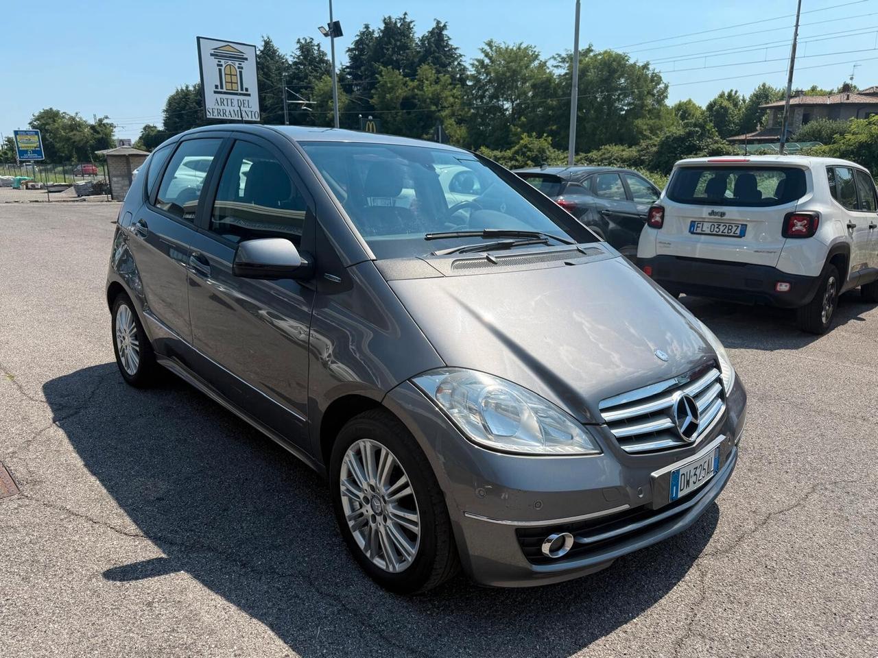 Mercedes-benz A 160 BlueEFFICIENCY Elegance