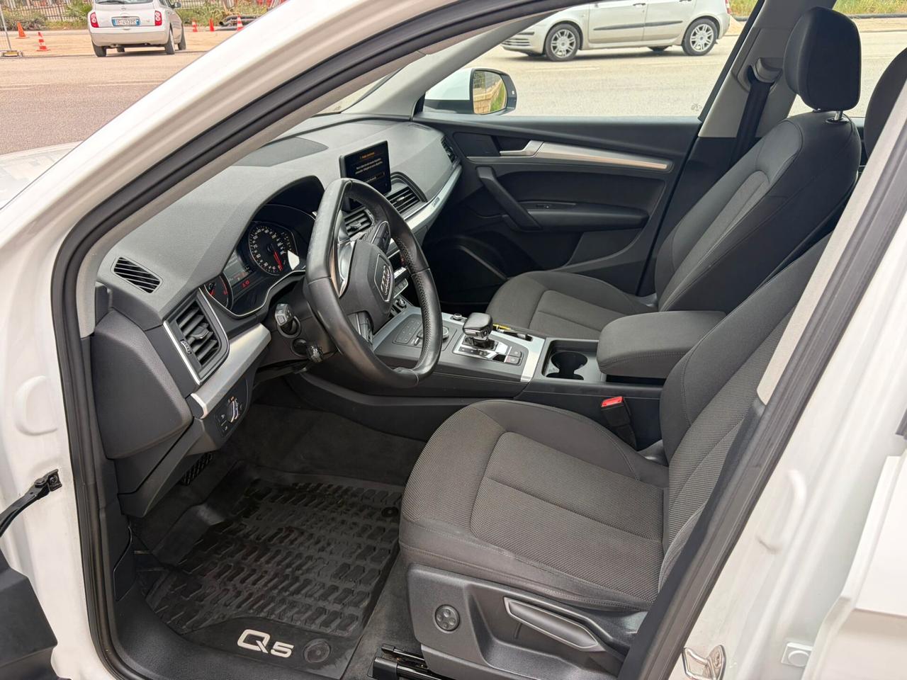 Audi Q5 2.0 TDI 190 CV quattro S tronic Business Sport