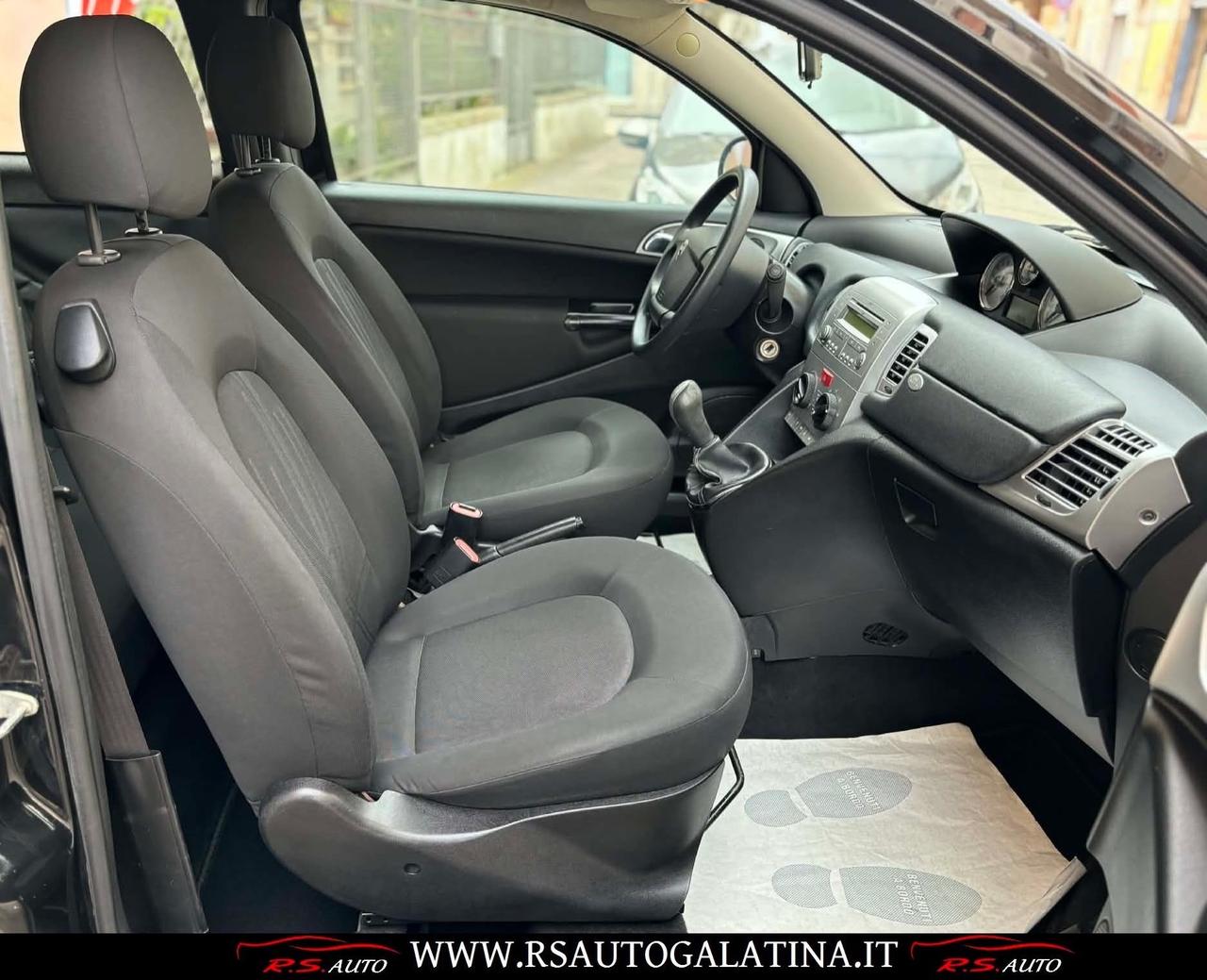 Lancia Ypsilon 1.3 MJT