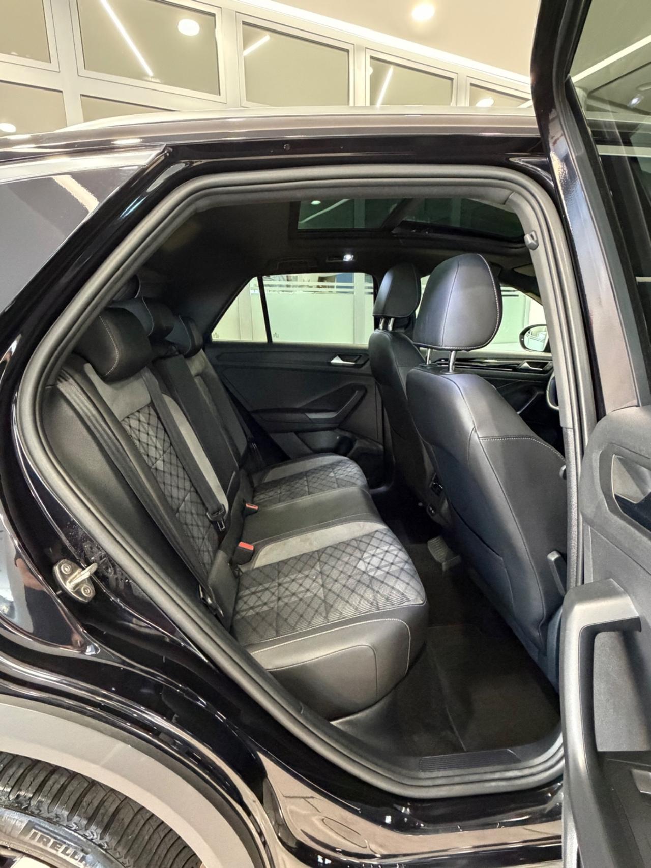 Volkswagen T-Roc 1.5 TSI ACT DSG R-Line