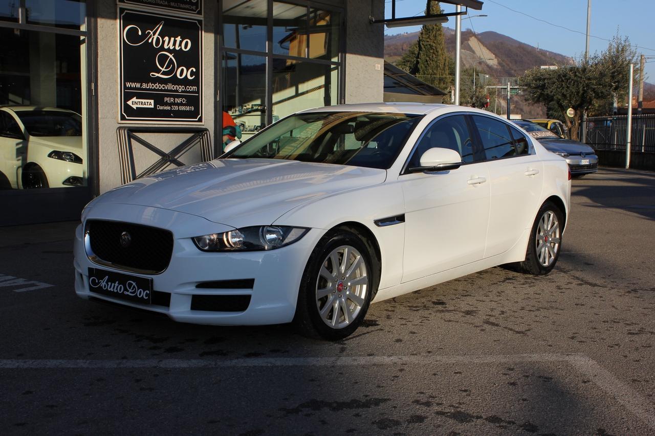 Jaguar XE 2.0 D Turbo aut. Pure Business Edition