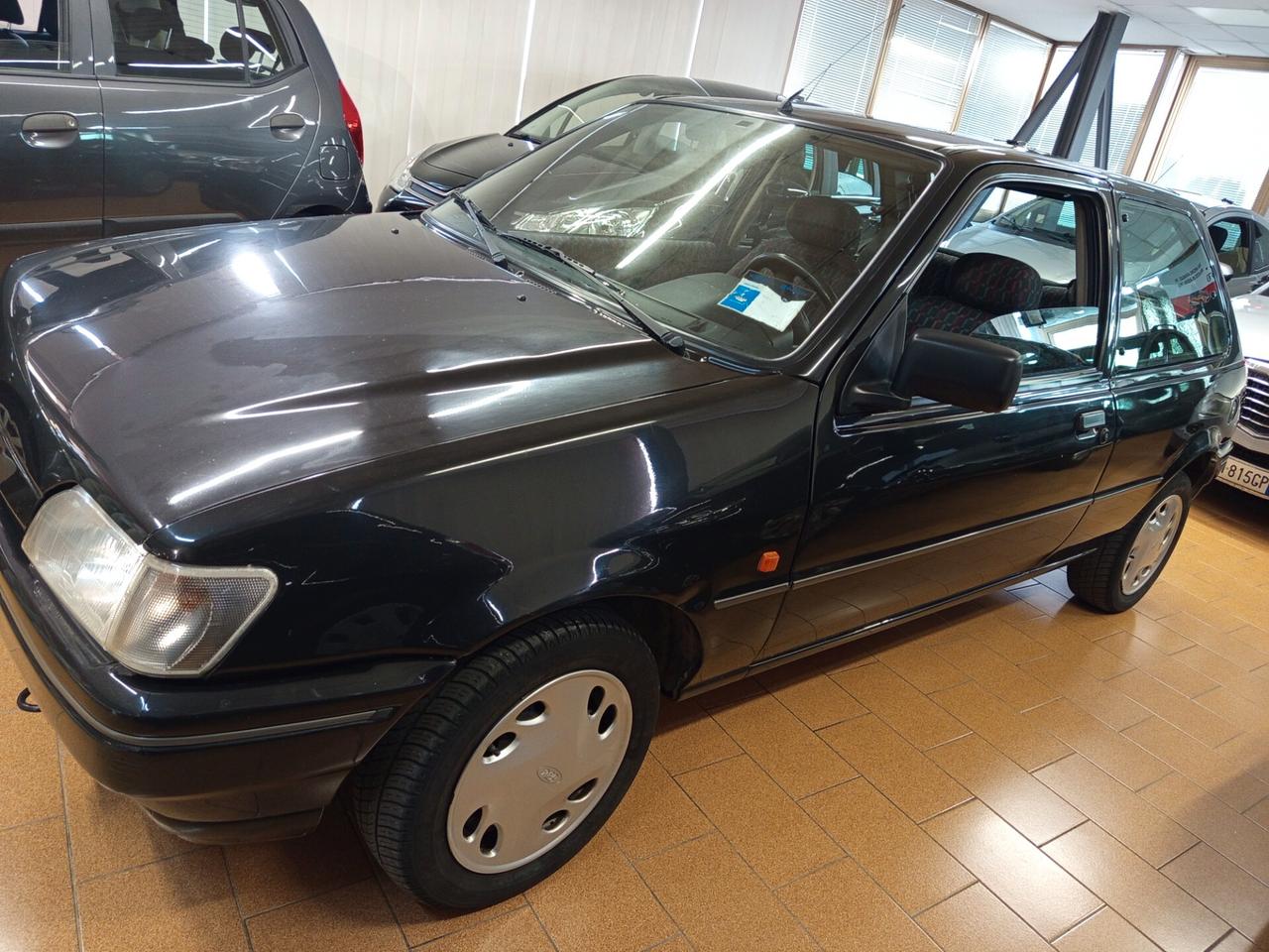 Ford Fiesta 1.1i cat 5 porte Newport, 37 Mila chilometri