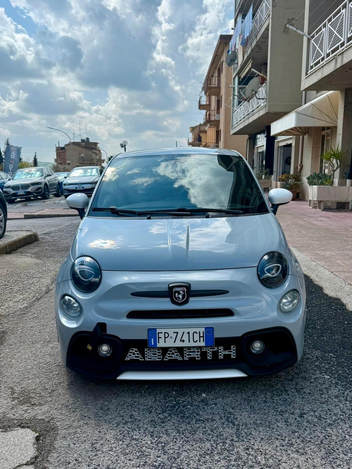 Abarth 595 1.4 Turbo T-Jet 180 CV Competizione