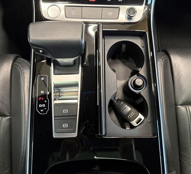 Audi A8 50 TDI 3.0 quattro tiptronic