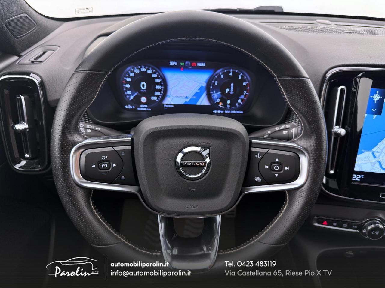 Volvo XC40 2.0 b5 R-design awd auto Tetto-Pelle-360°