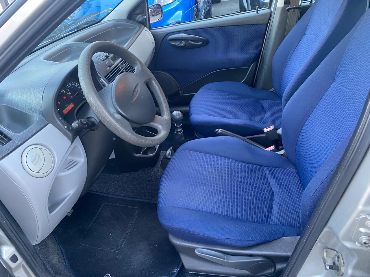 Fiat Punto 1.2i 16V cat 5 porte ELX