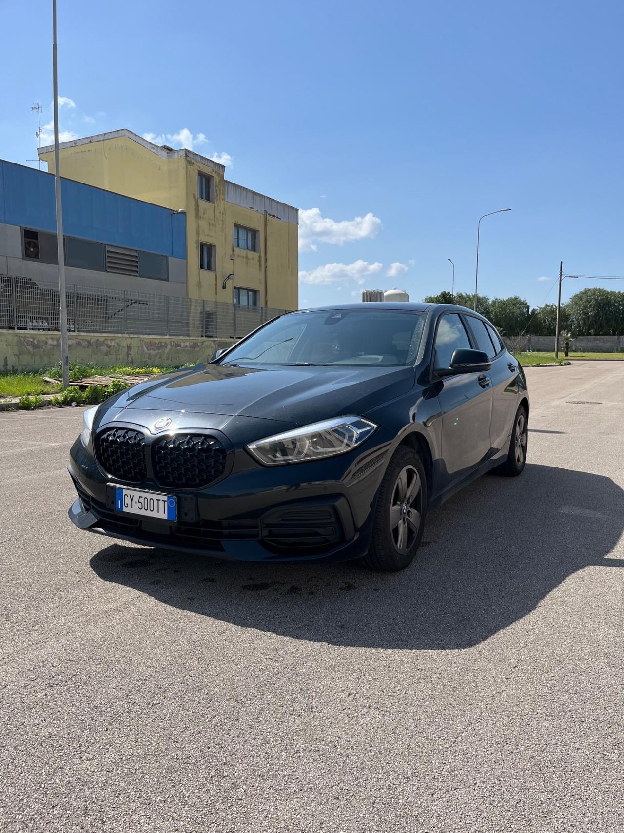 Bmw 116 SERIE 1 116d 1.5 BUSINESS ADVANTAGE adatta neopatentati