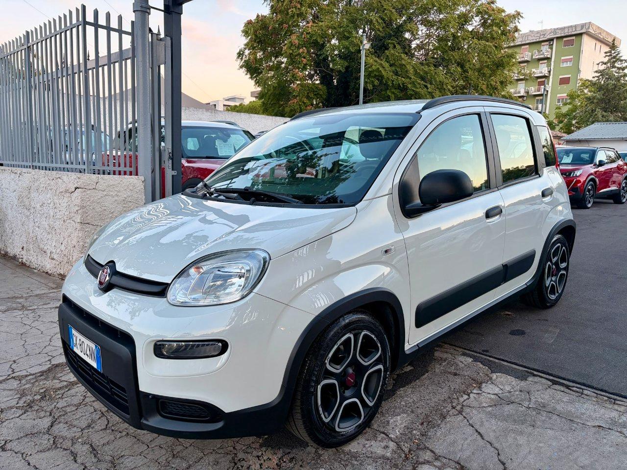 Fiat Panda 1.0 firefly hybrid Sport s&s 70cv 5p.ti