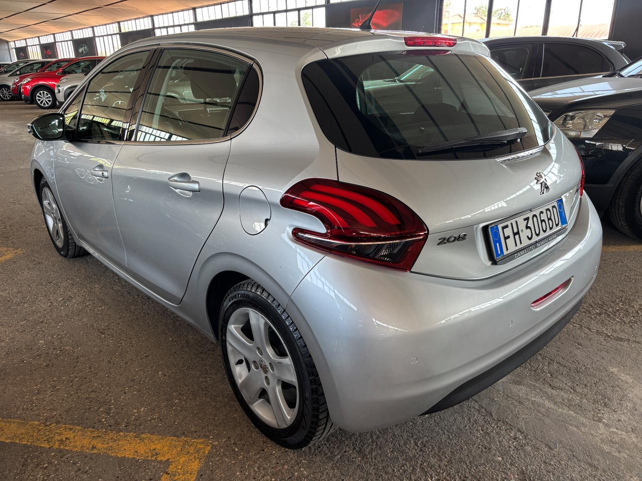 Peugeot 208 1.2 BENZINA 60KW 82CV 5 porte Allure