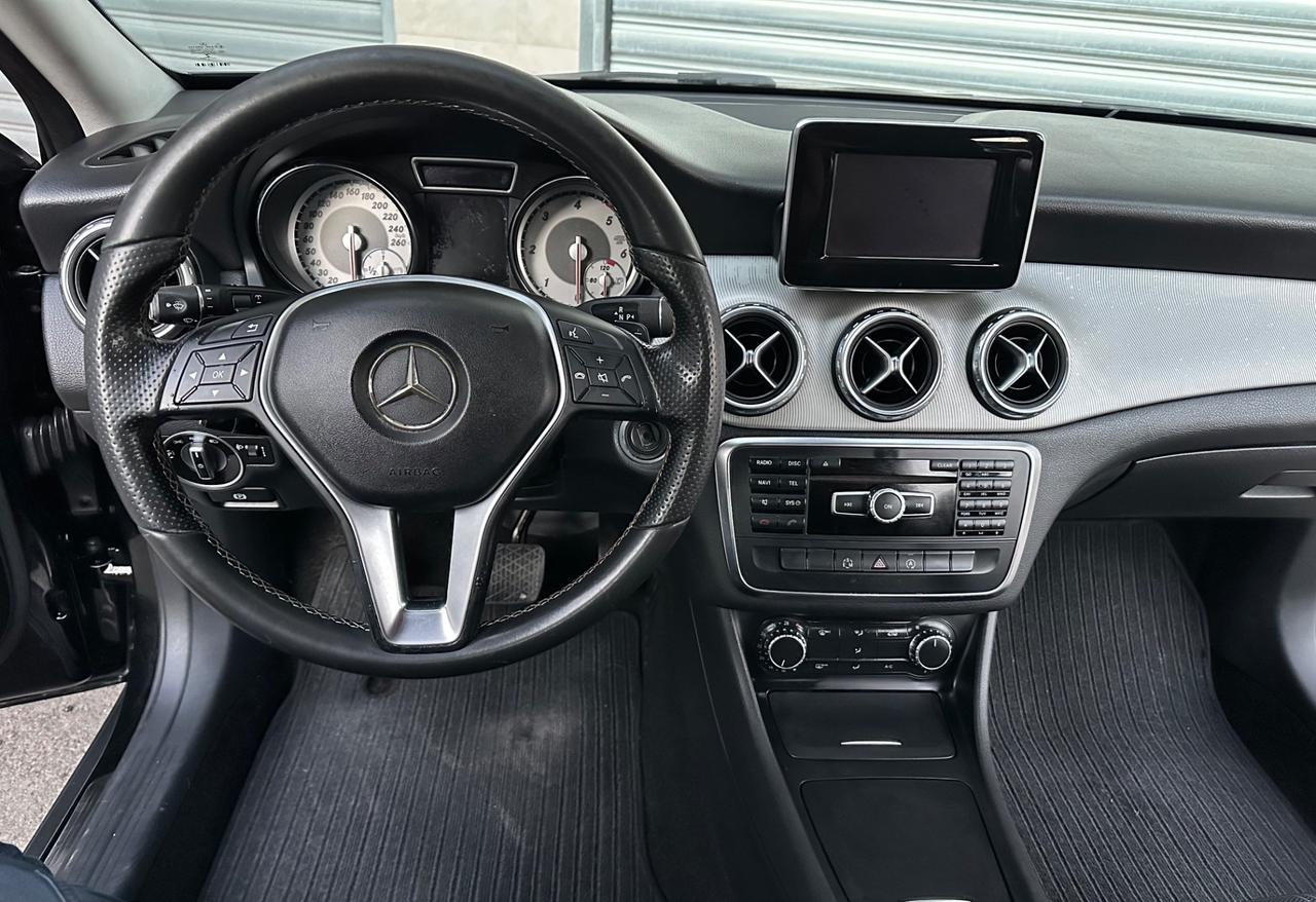 Mercedes-Benz GLA 200 CDI 136cv Automatic Sport