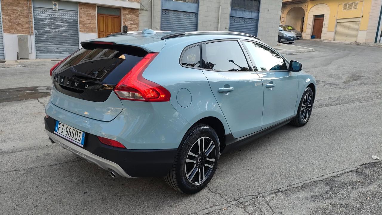 Volvo V40 Cross Country V40 Cross Country D2 Geartronic Style Plus