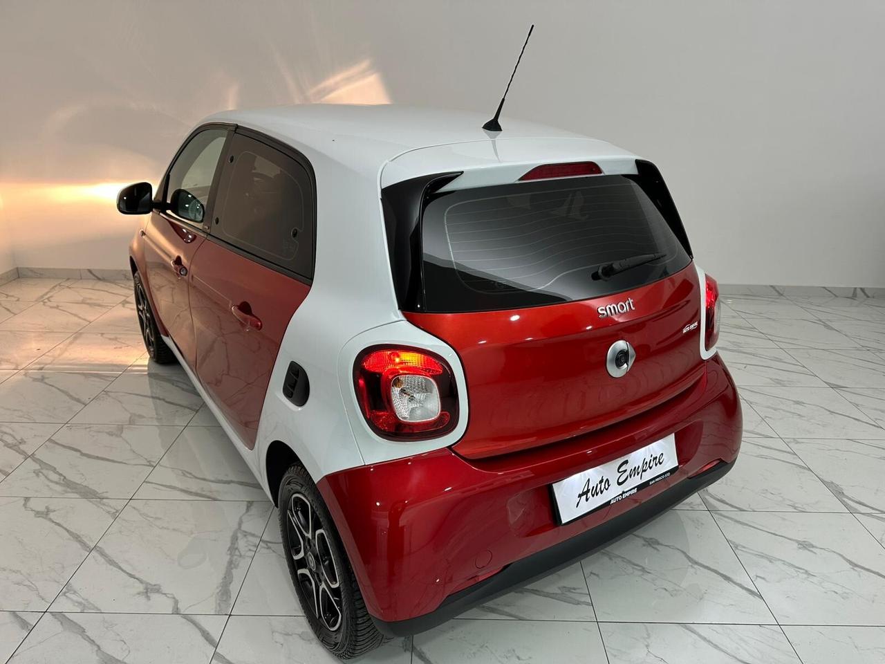 SMART FORFOUR PRIME NAVIGATORE/PELLE/TELECAMERA