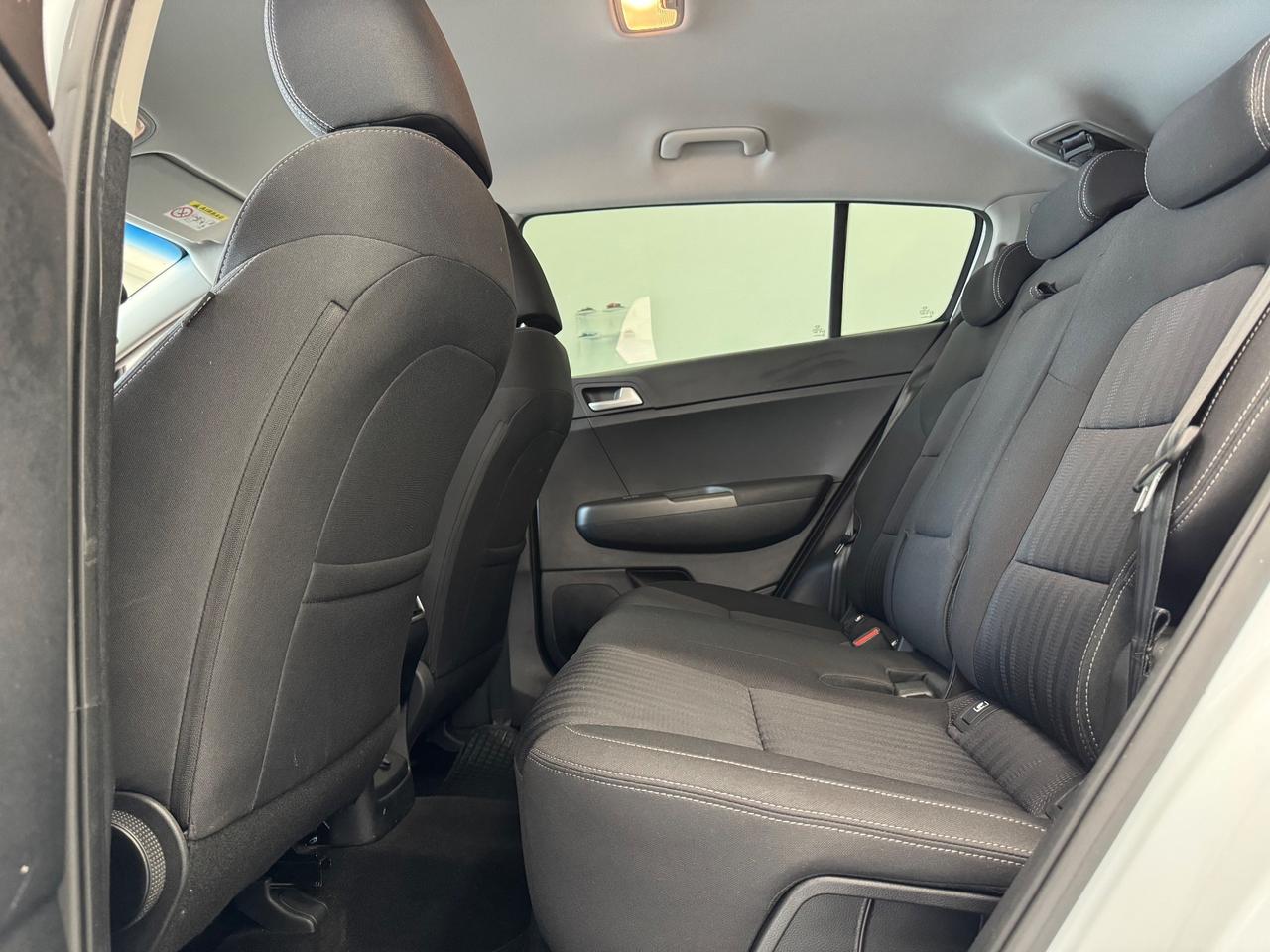 Kia Sportage 1.6 CRDI 136 CV 2WD Mild Hybrid Business Class