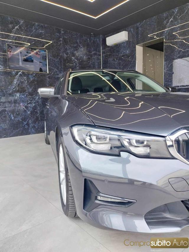 BMW 318 d Touring Luxury