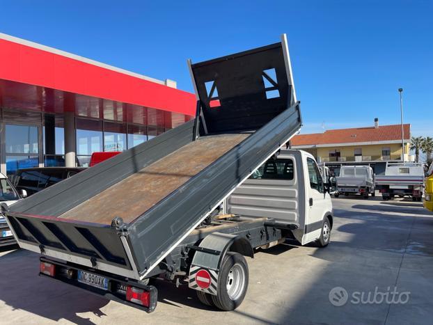 IVECO DAILY 35c13 RIBALTABILE TRILATERALE