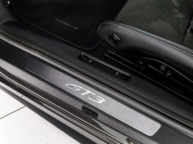 Porsche 992 coupe 4.0 gt3 auto