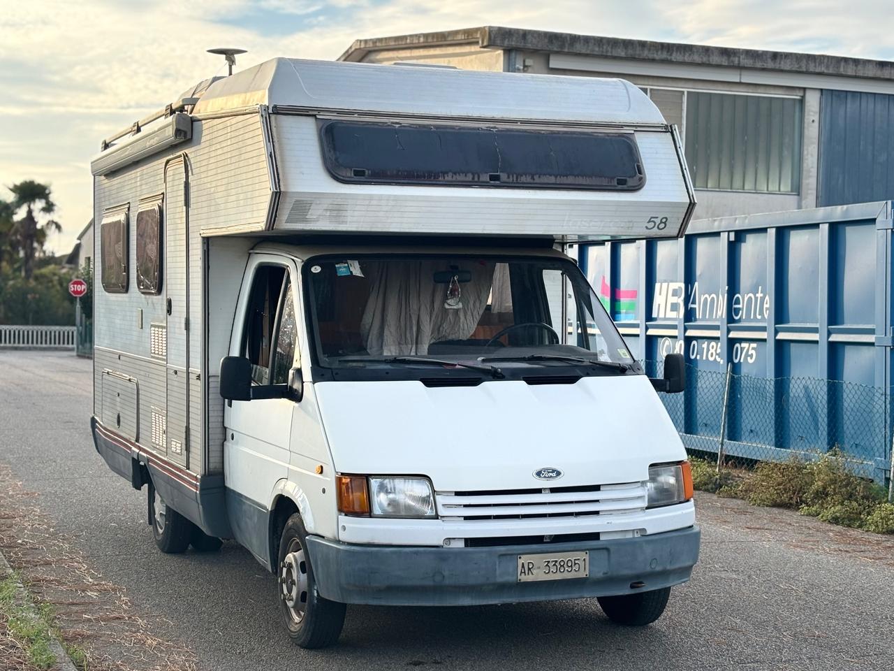 Ford Tranzit Laika 2.5