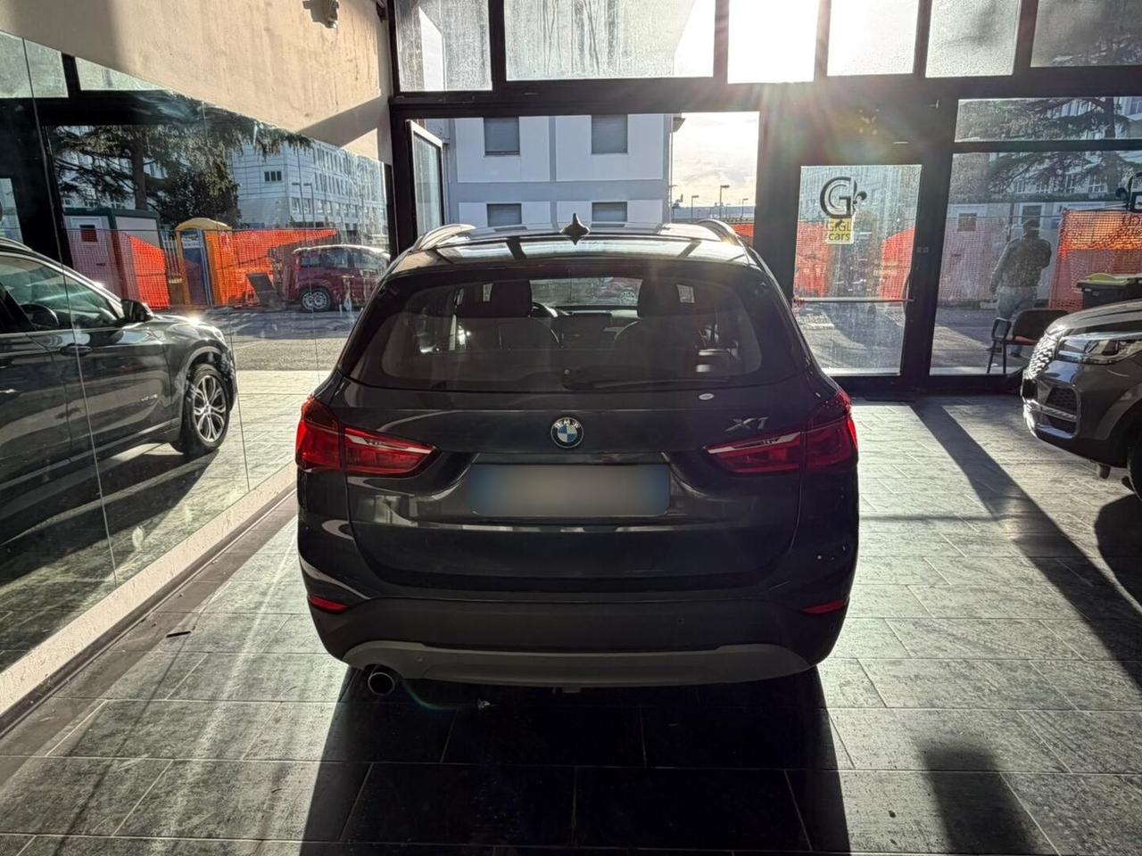 BMW X1 Advantage 18d sDrive C.18" Gancio Traino