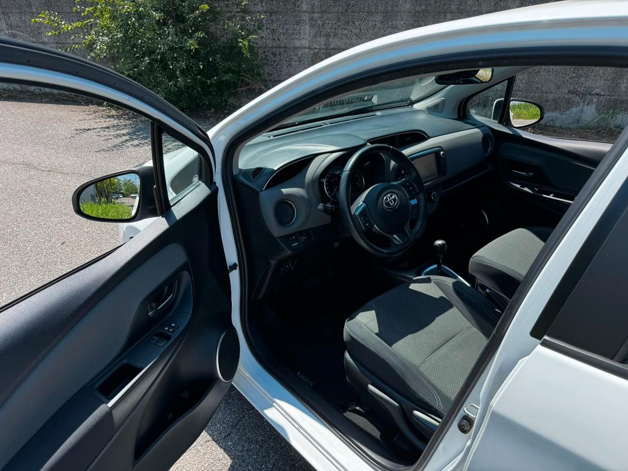 Toyota Yaris 1.5 Hybrid 5 porte Active
