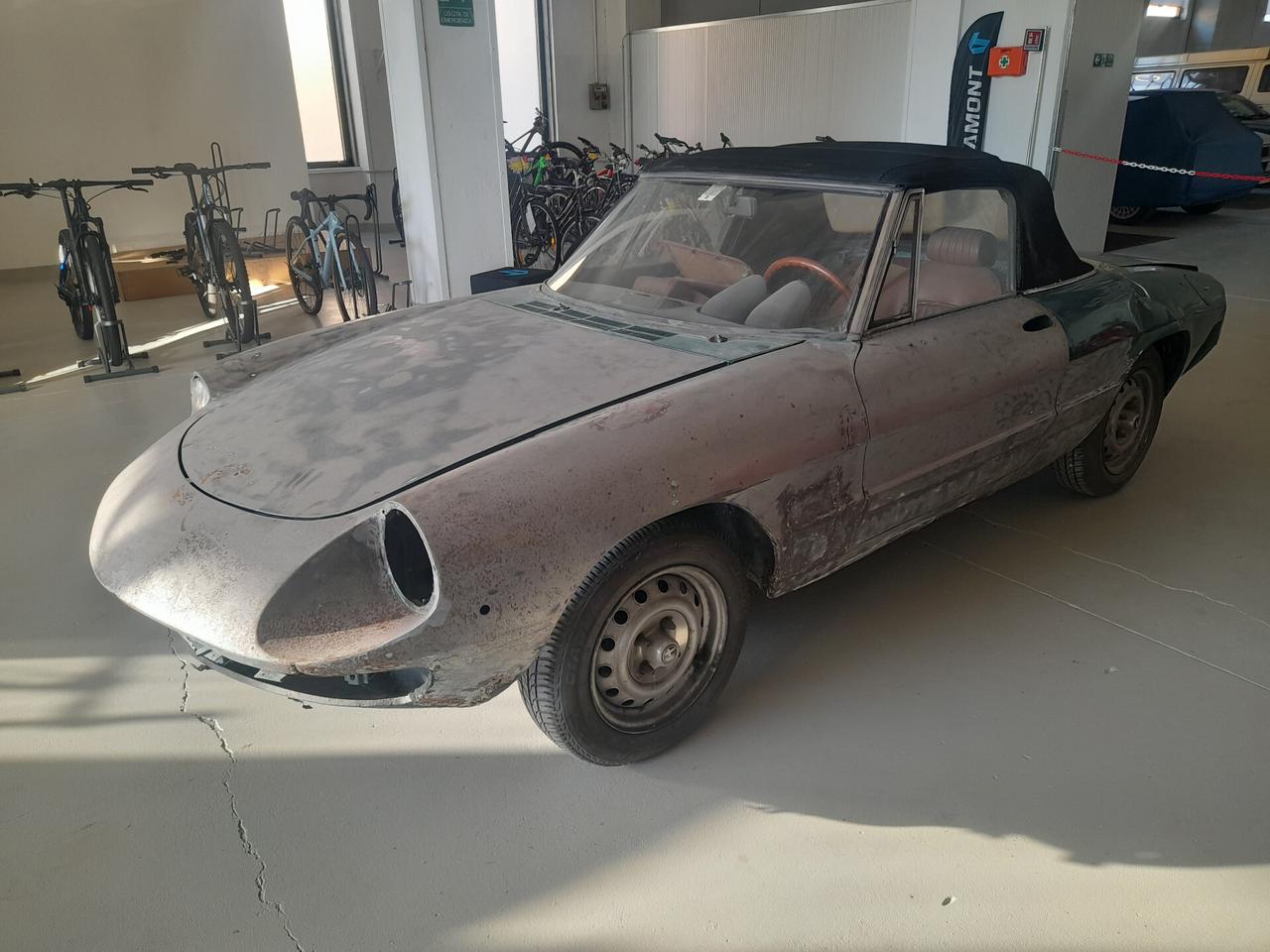 Alfa Romeo Spider 2.0 Veloce da restauro