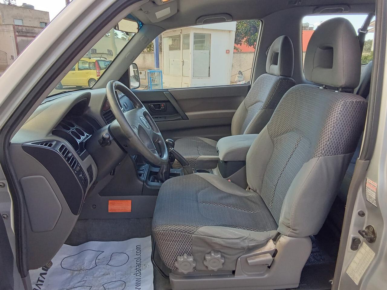 Mitsubishi Pajero 2.5 TDI 3p. GL Autocarro 5 posti
