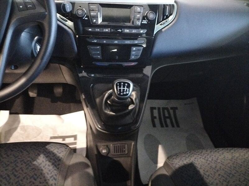 Lancia Ypsilon 3ª serie 1.0 FireFly 5 porte S&S Hybrid Oro