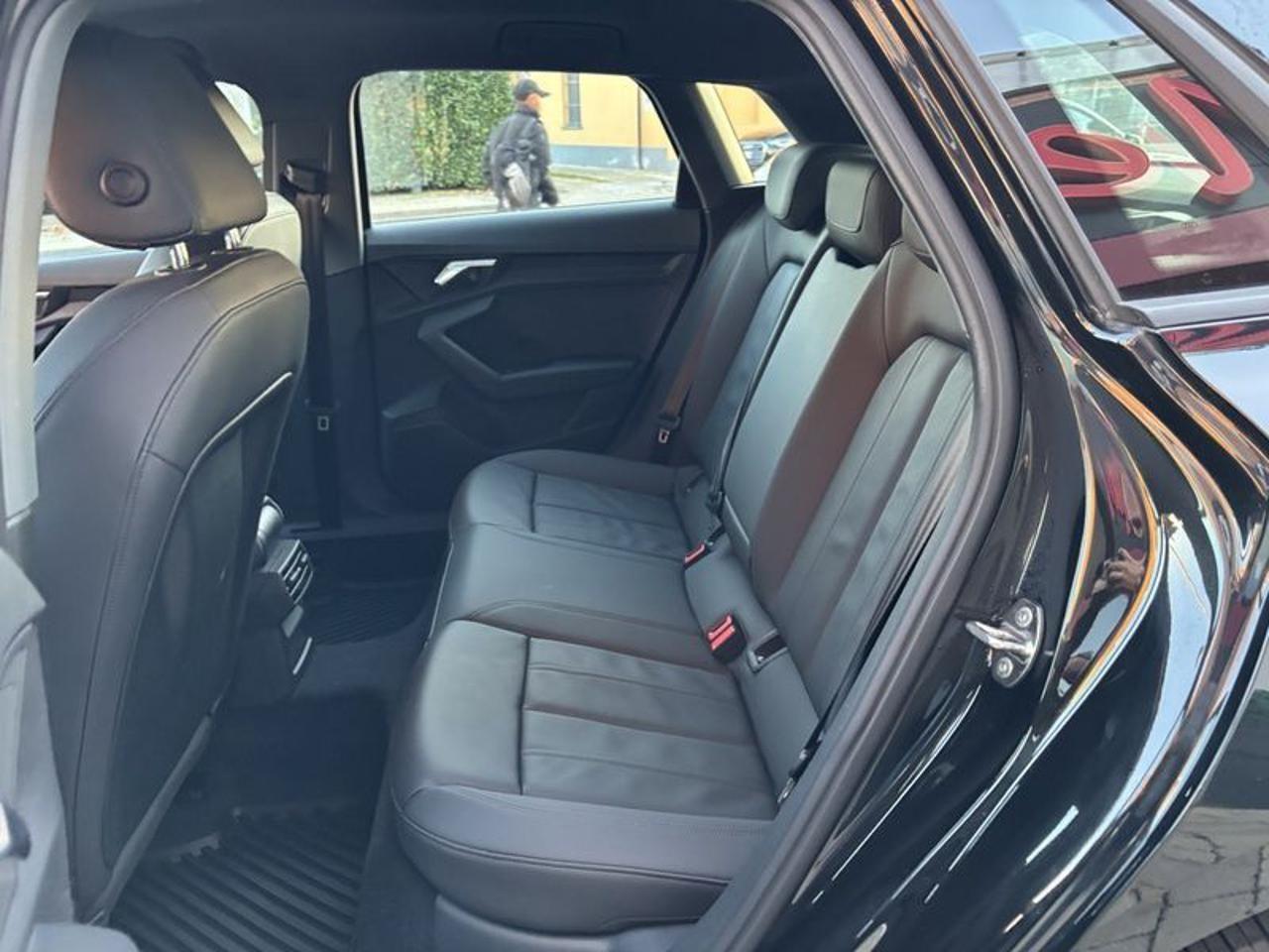 Audi A3 SPB 30 TDI S tronic Business LED-NAVI