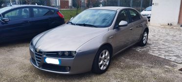Alfa Romeo 159 1.9 JTDm 16V Exclusive