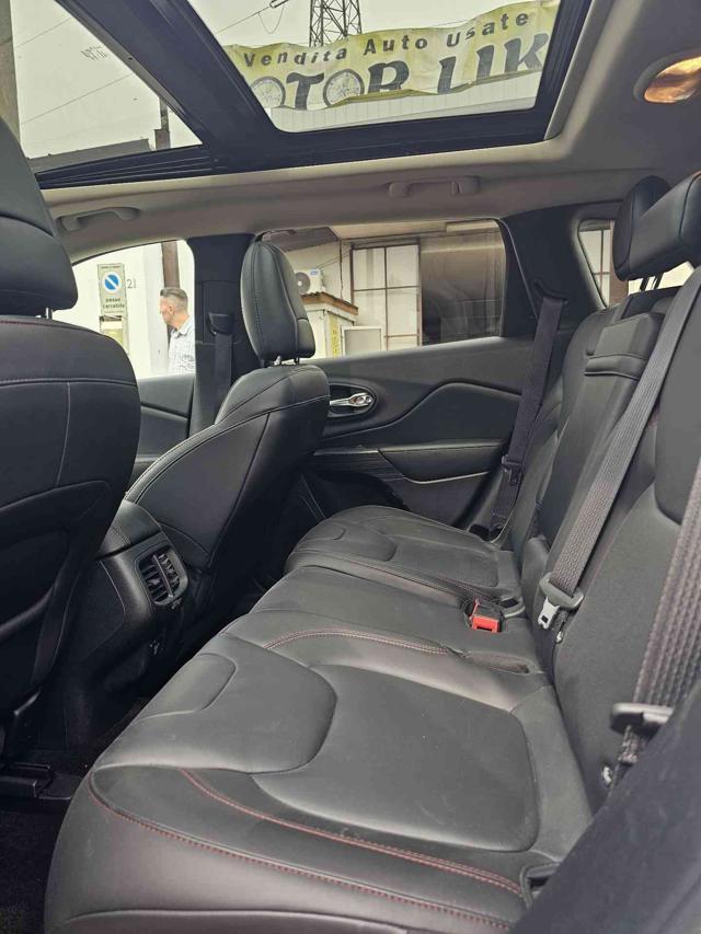 JEEP Cherokee 3.2 V6 Pentastar 4WD Active Drive Lock Trailhawk