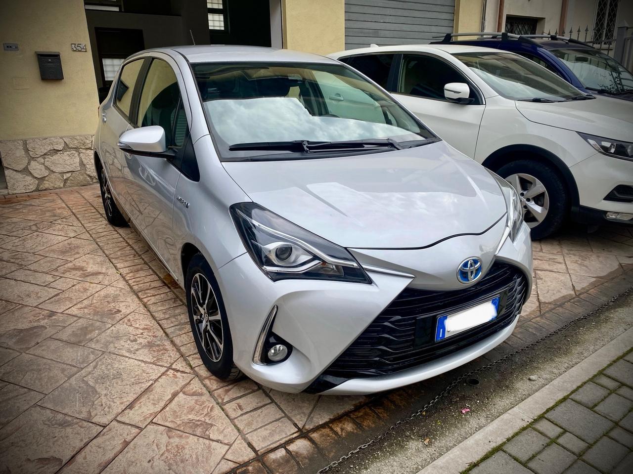 Toyota Yaris 1.5 Hybrid 5 porte Active