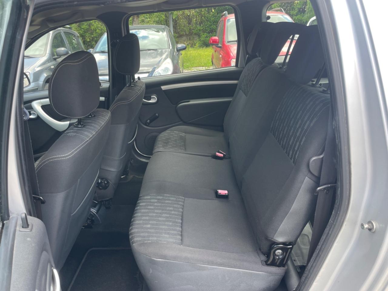 Dacia Logan MCV 1.5 dCi 90CV 7 posti Embleme