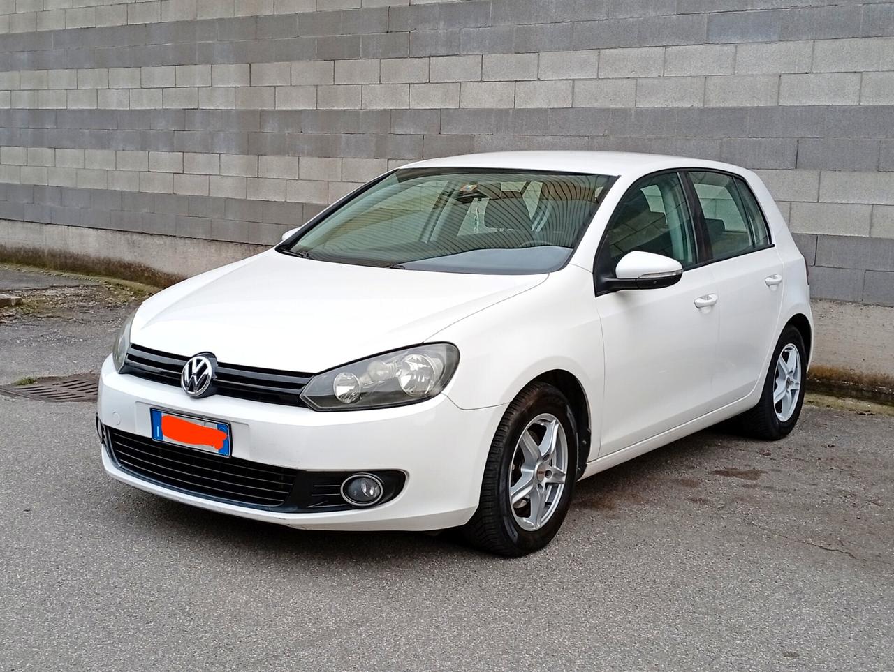 Volkswagen Golf 1.2 BENZINA 2011 NEOP TRATTABILE