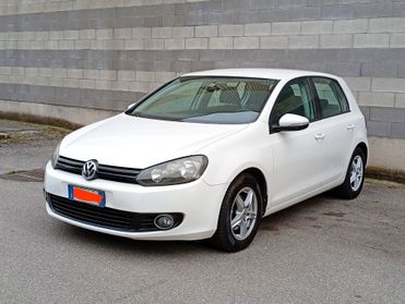 Volkswagen Golf 1.2 BENZINA 2011 NEOP TRATTABILE