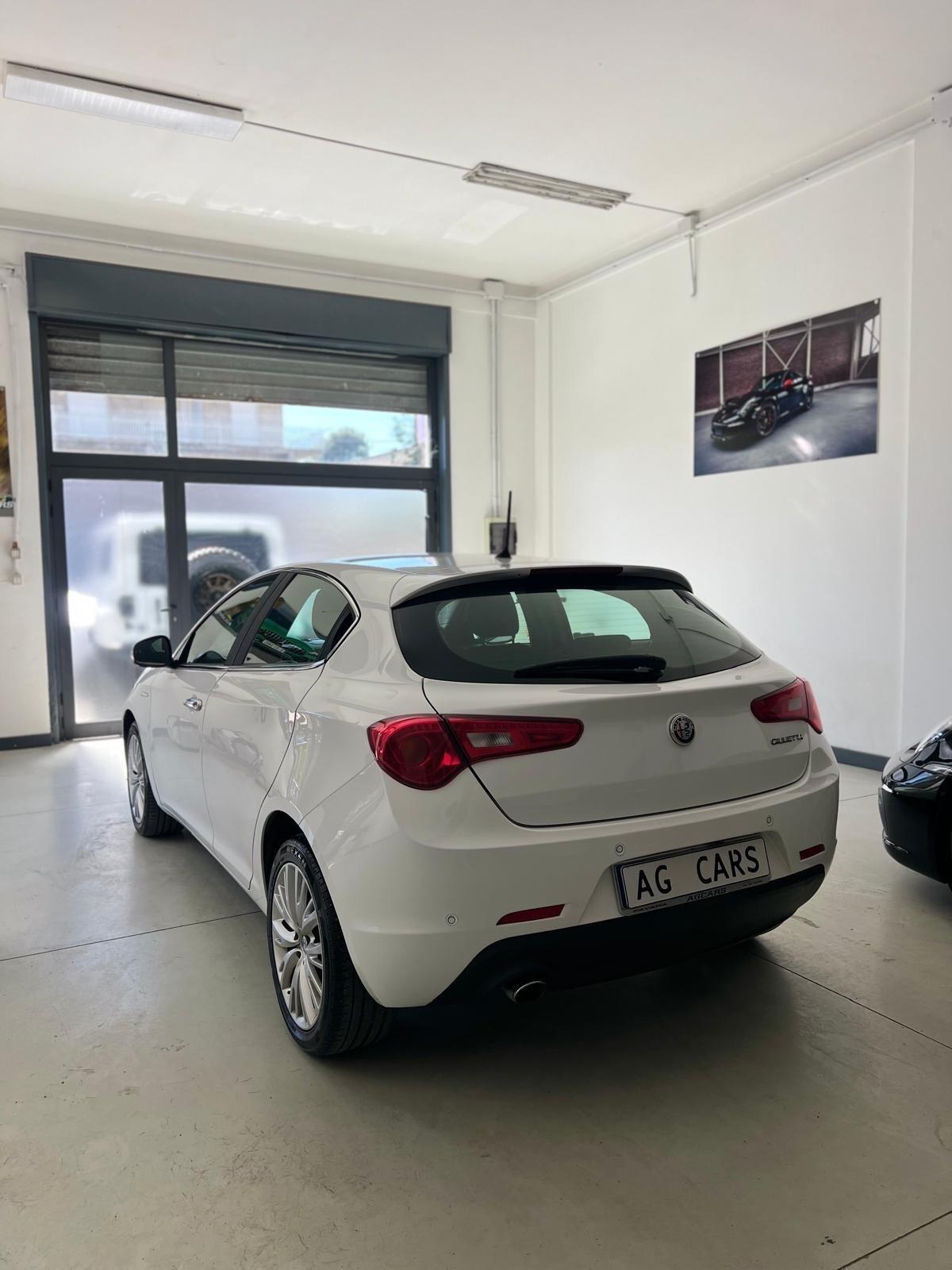 Alfa Romeo Giulietta 1.6 JTDm TCT 120 CV