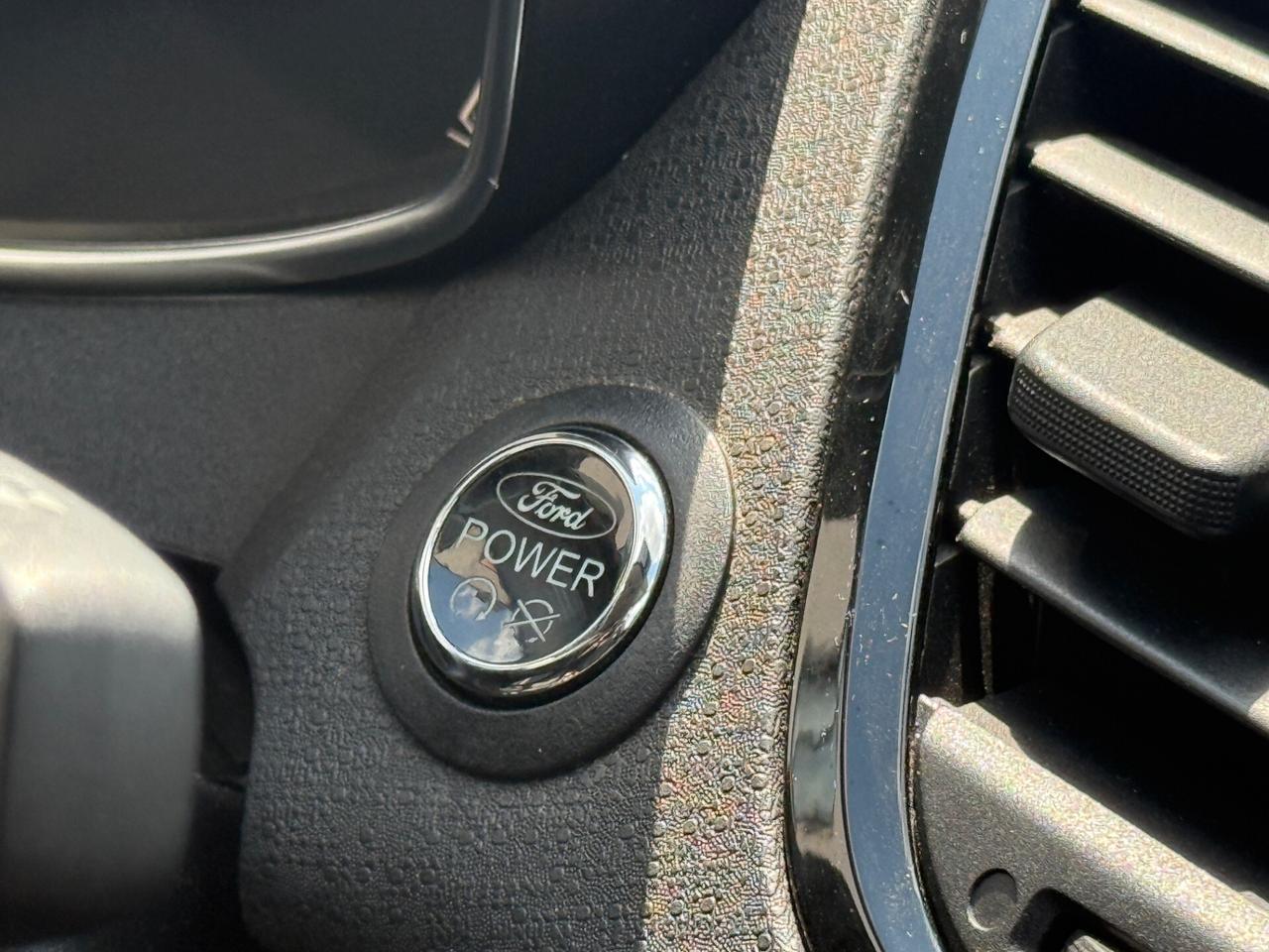 Ford Fiesta 1.0b. 5 porte|AUTOMATICO|NEOPATENTATI