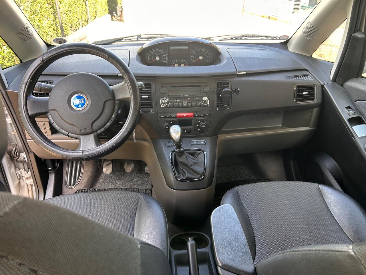 Fiat Idea 1.4 16V Emotion