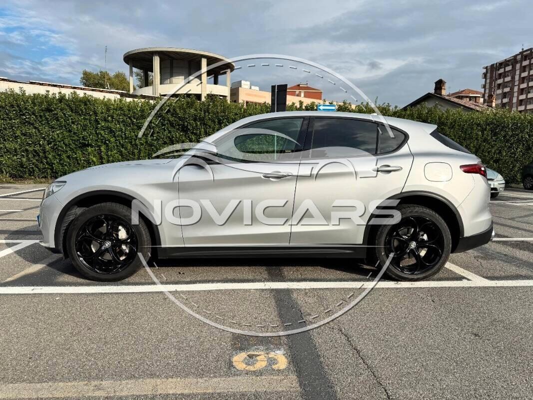 Alfa Romeo Stelvio 2.2 Turbodiesel 180 CV AT8 Q4 Executive